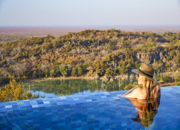 TOUR DU LỊCH ZIMBABWE ULTRA LUXURY FOR 2 - VICTORIA FALLS – CÔNG VIÊN QUỐC GIA HWANGE, MATOBO – KHU BẢO TỒN THIÊN NHIÊN HOANG DÃ MALILANGWE – HARARE